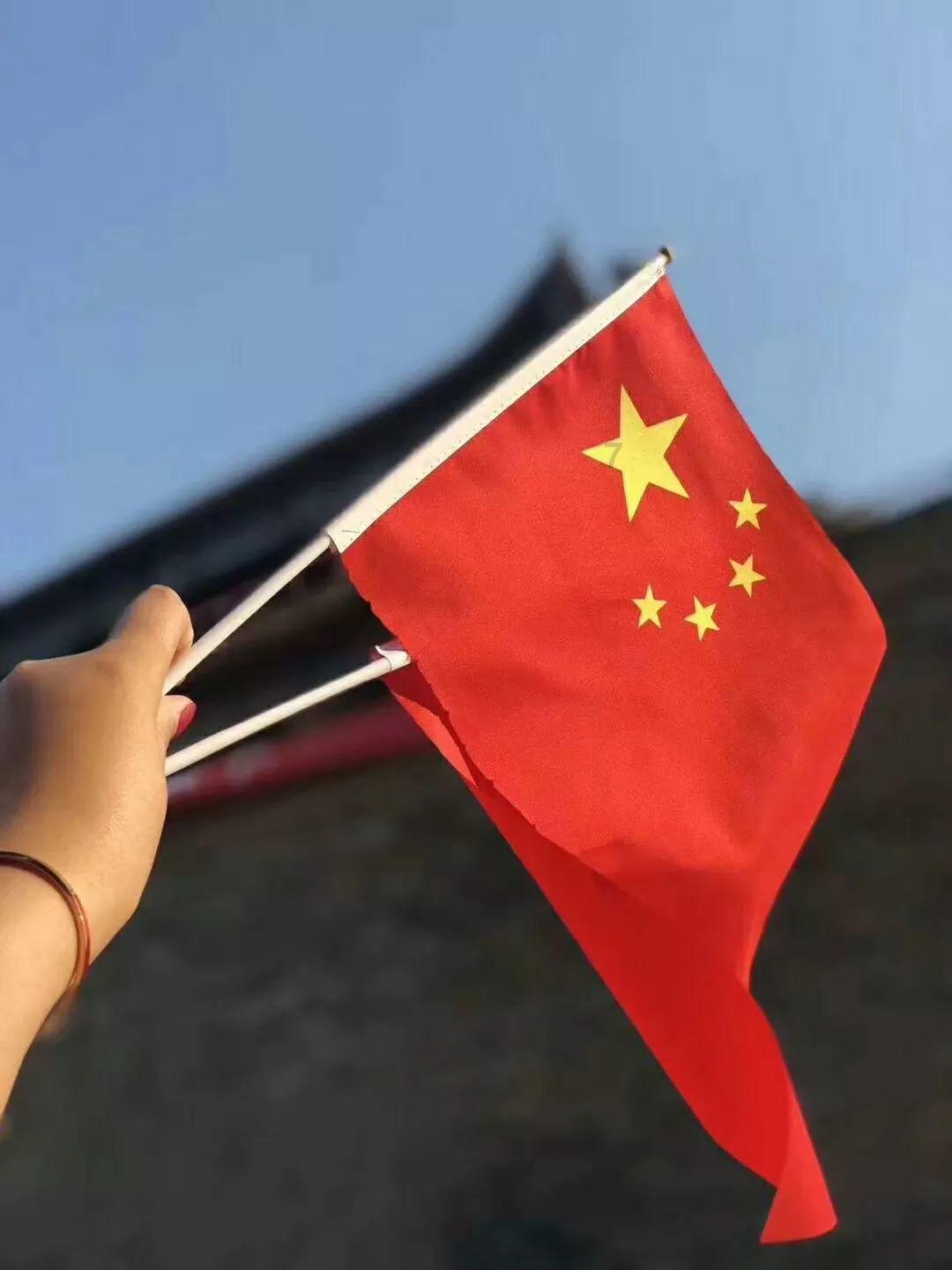 空调室内机漏水是什么原因，应该怎么解决呢？